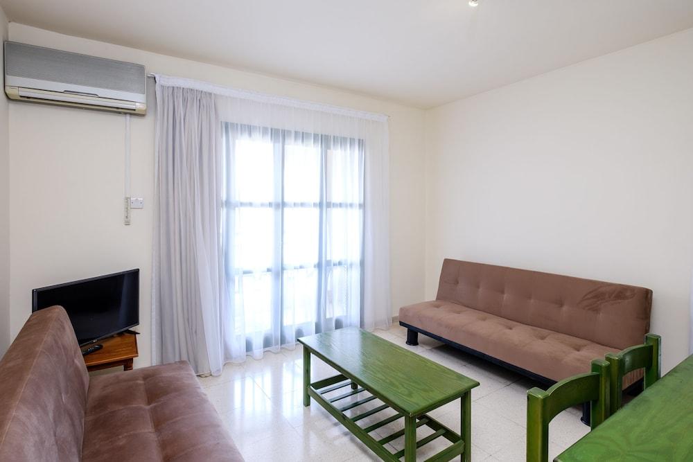 Pandream Hotel Apartments Paphos Exterior foto